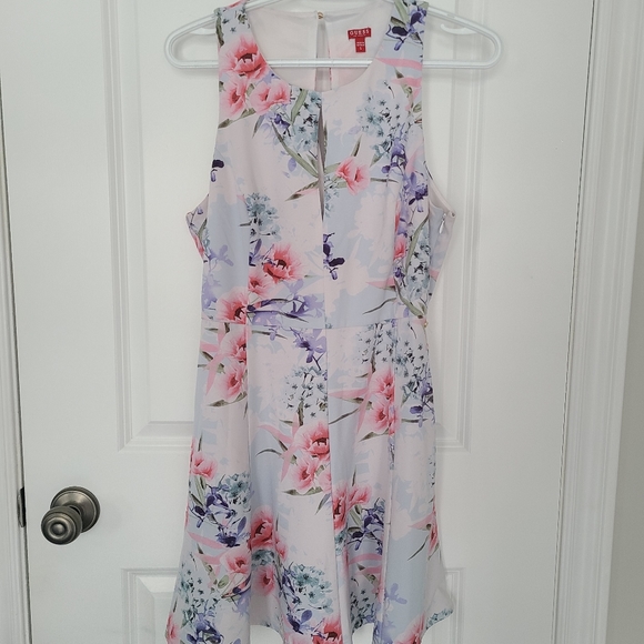 GUESS Floral Dress - Picture 2 of 2